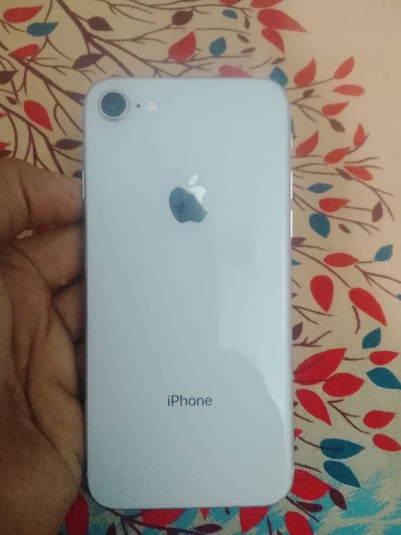 Apple iPhone 8 3