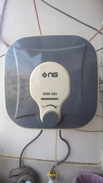 Nasgas Instant Geyser Excellent Condition
