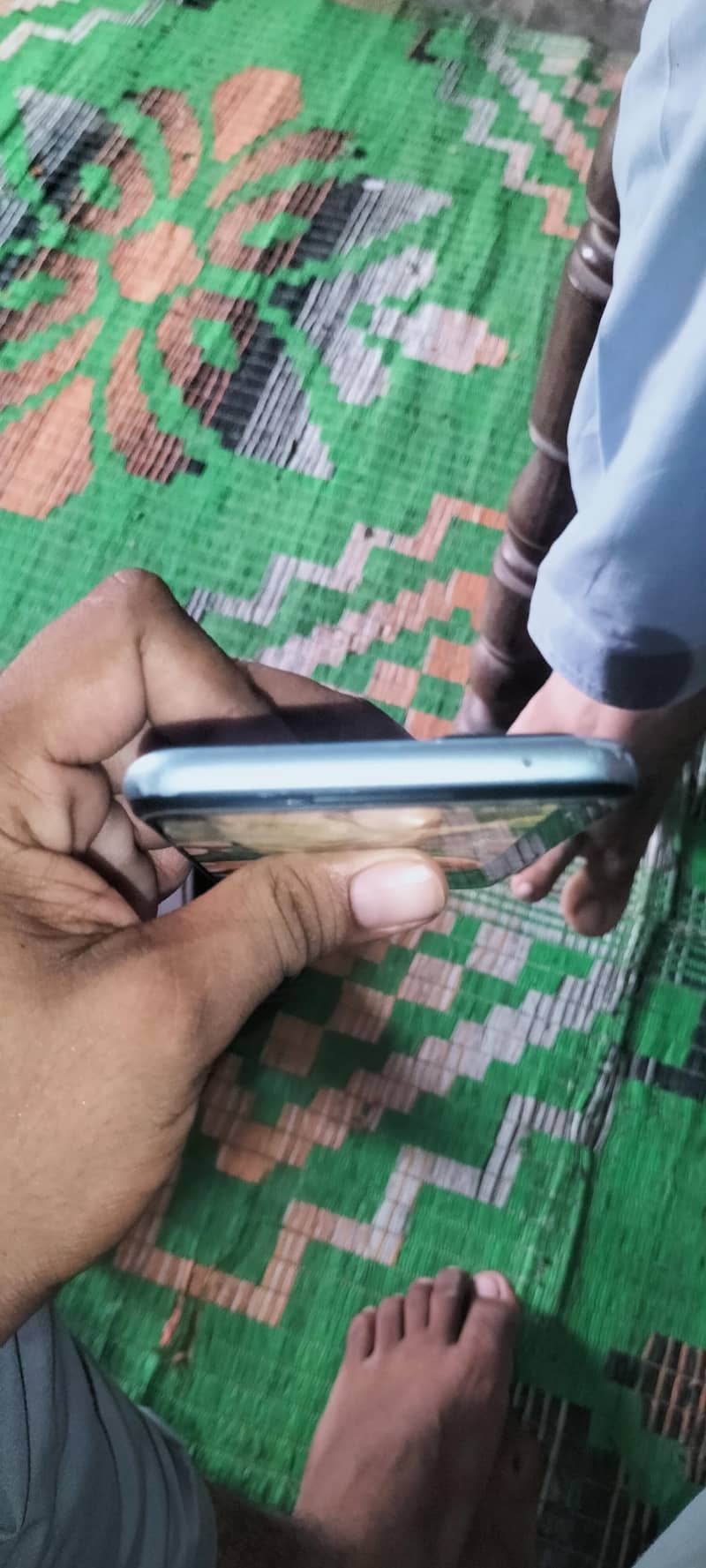 OPPO A76 1