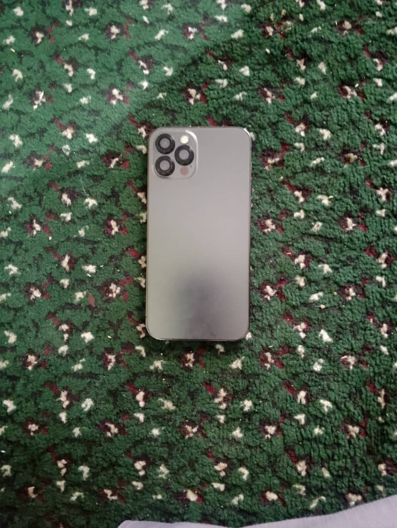 Apple iPhone 12 Pro 6