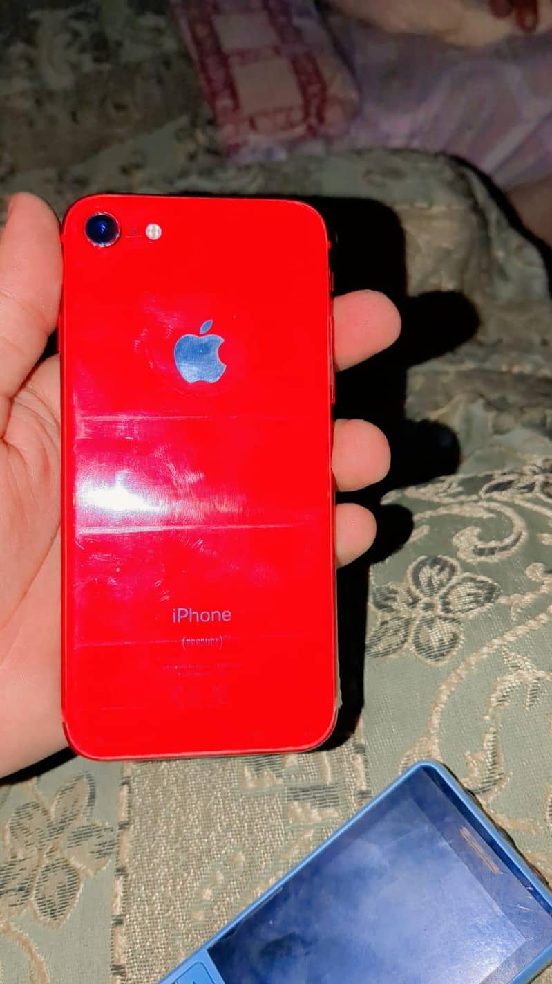 Apple iPhone 8 5