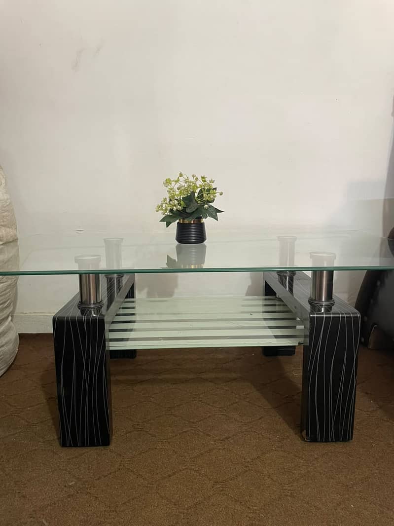 Drawing room Table 1