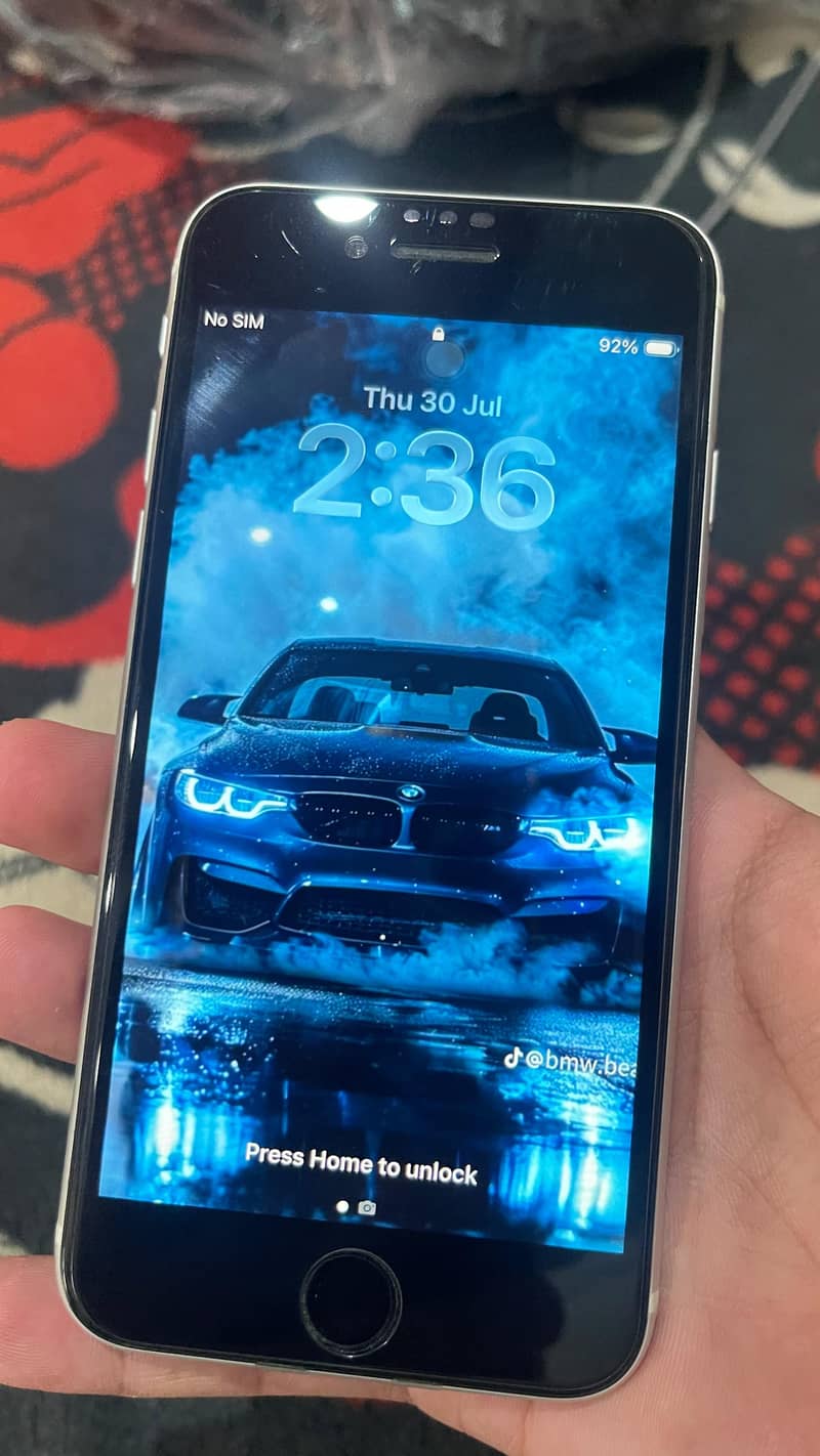Apple iPhone SE 2 1