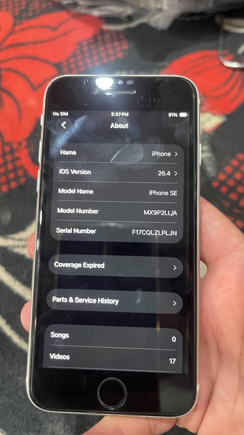 Apple iPhone SE 2 7