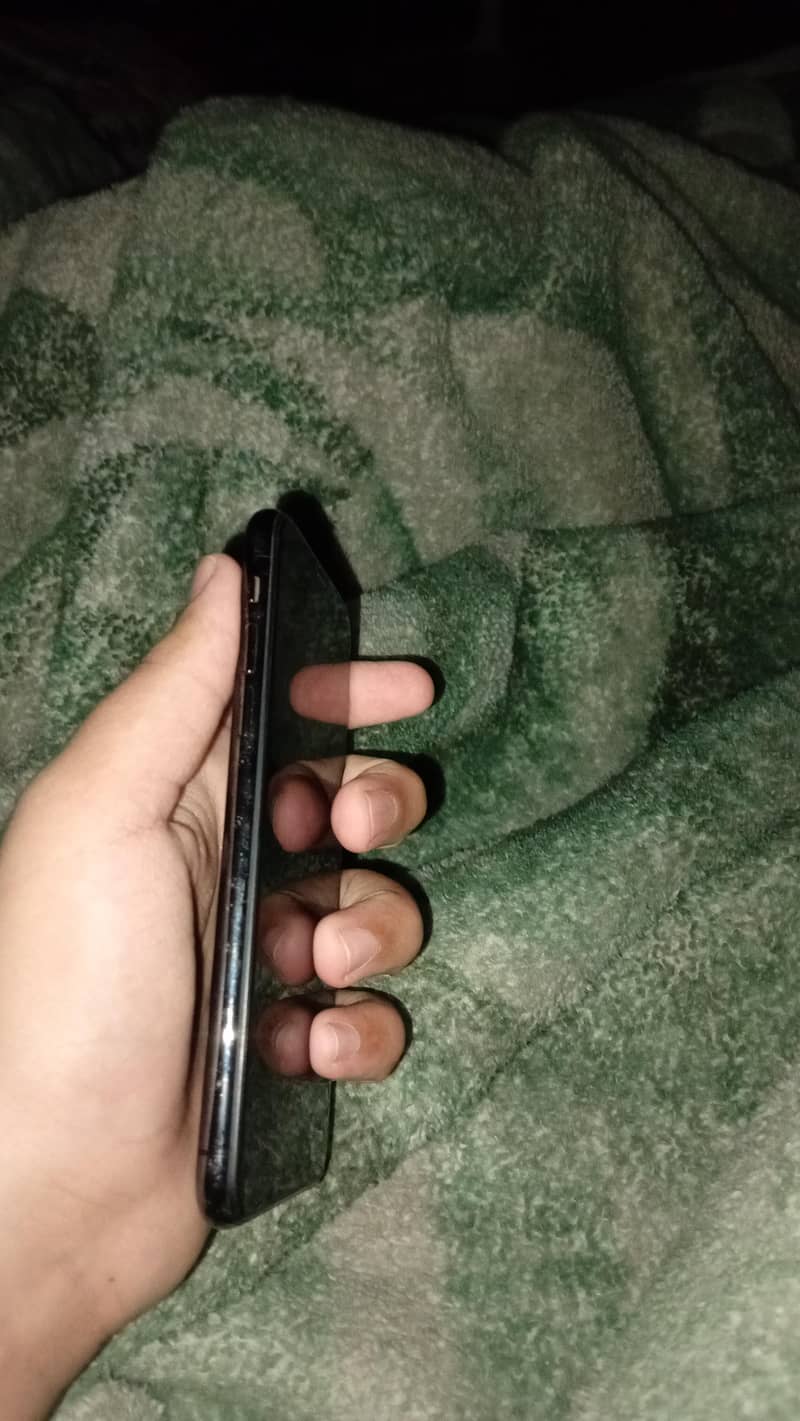 Apple iPhone X 1