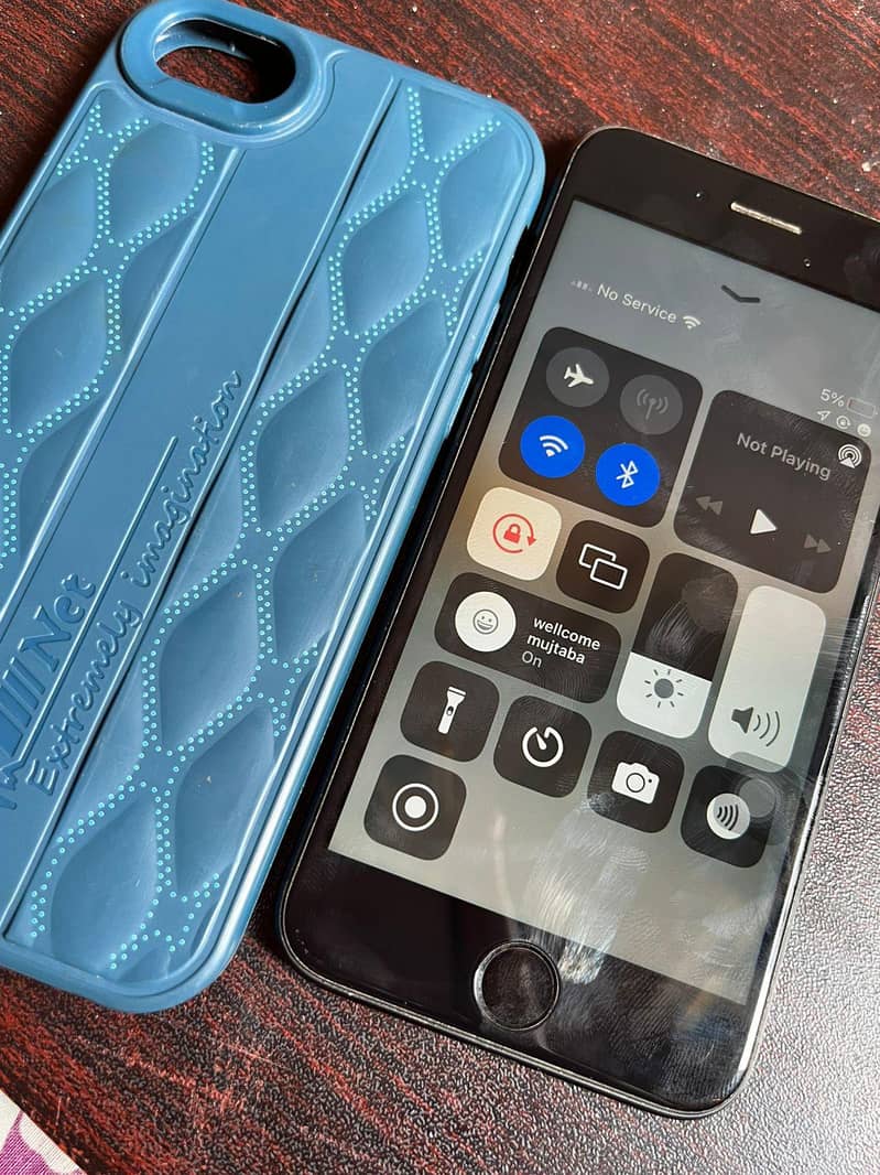 Apple iPhone 7 10