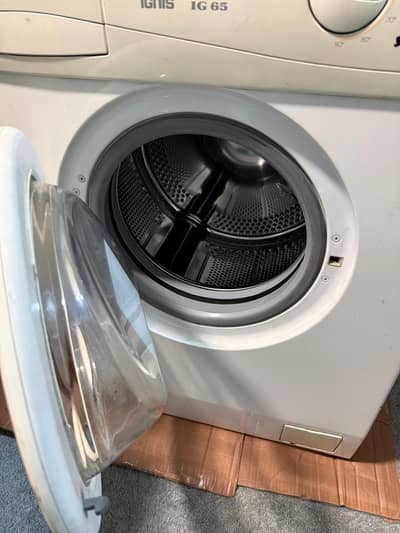 Automatic Washing & Drying Machine