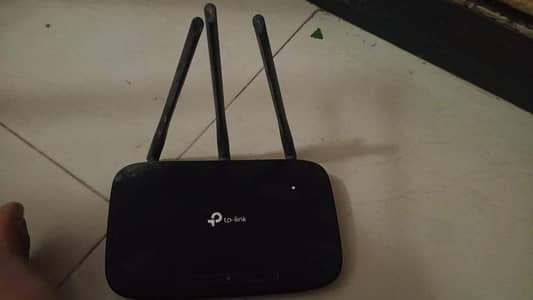 yeh tp link ki device hai bilkul sai 3 antina or 2 antina