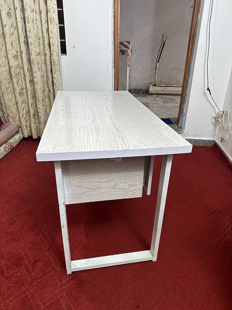 Office table 1