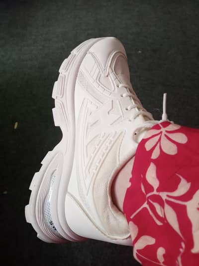 Ladies jogger  For Sale
