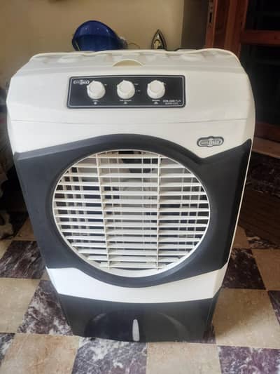 air cooler  percent ok for sale . jis bhai ko chaye rabta kr len . . .