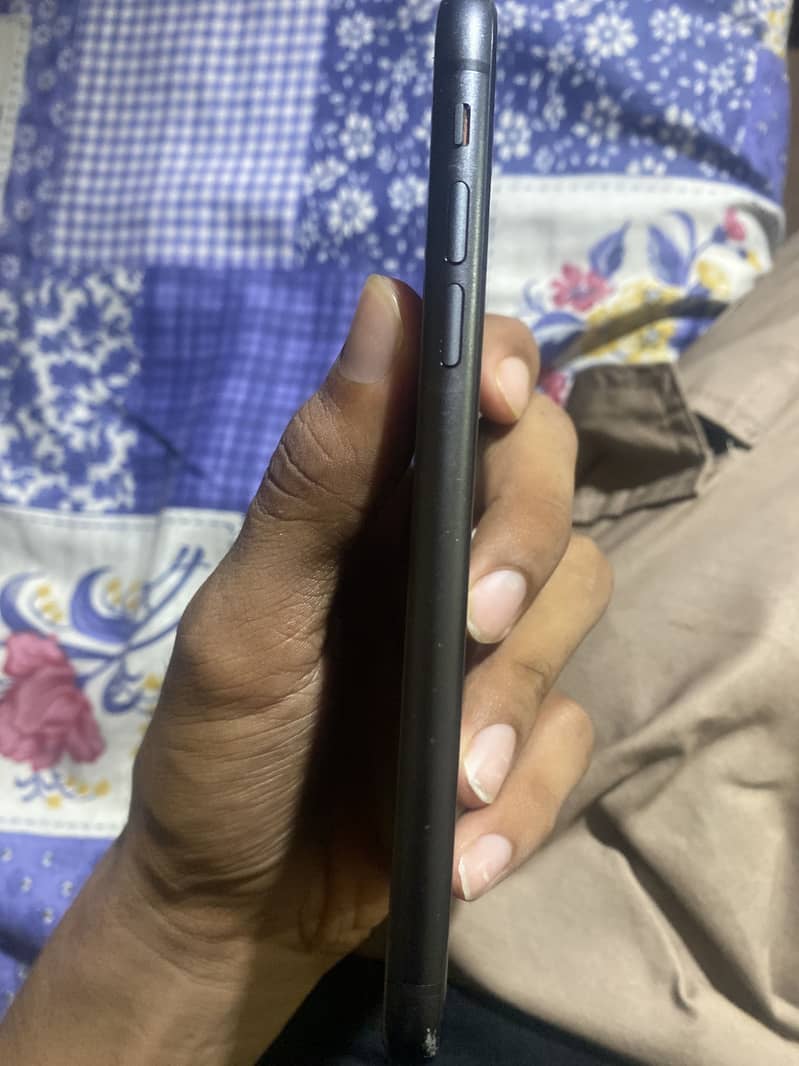 Apple iPhone 11 1