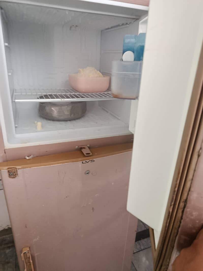 refrigrator 3