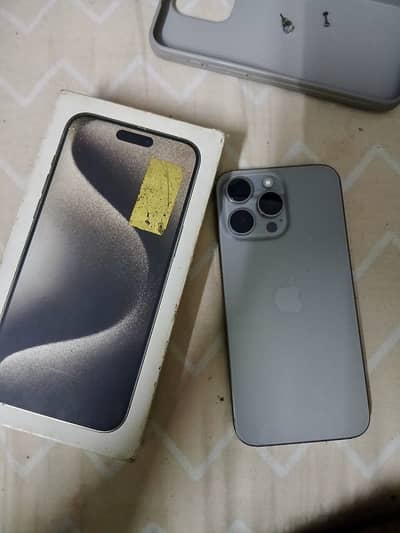 Apple iPhone 15 Pro Max Factory Unlock