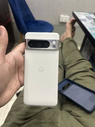 Google Pixel 8 Pro