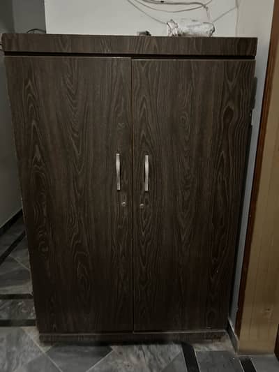 Almari/ cupboard/wardrobe in good condition