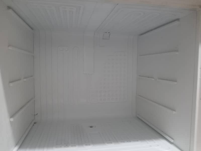 refrigerator 3