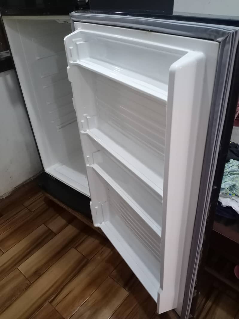 refrigerator 7