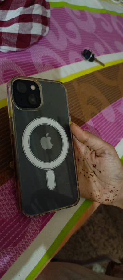 Apple iPhone 13