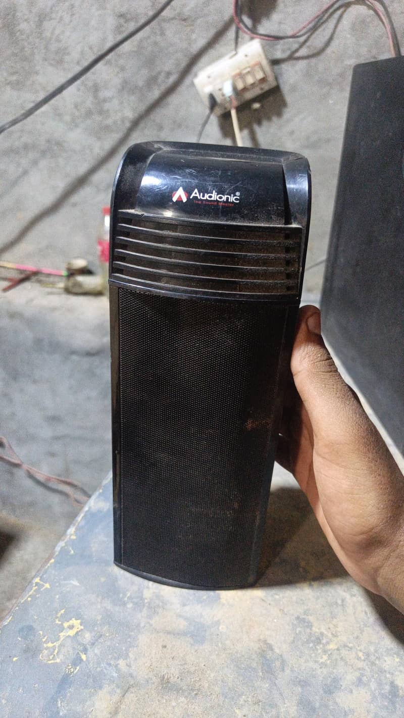 Audionic woofer good condition 3