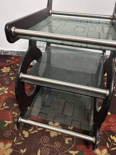 Tea trolley in good condition