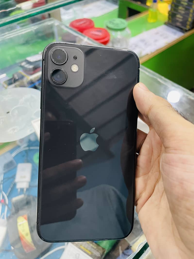 Apple iPhone 11 7
