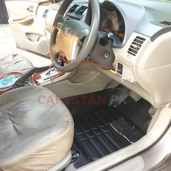 Toyota Corolla 5D Floor Mats Black (2009-2013)
