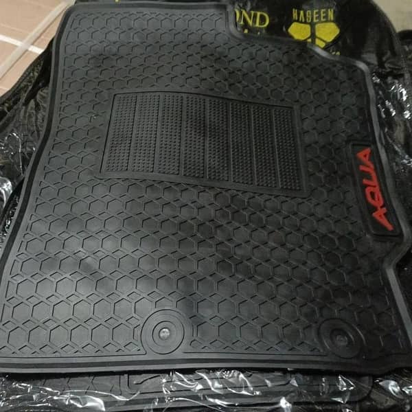 3Pcs Toyota Aqua PVC Original Fitting Car Floor Mats – Black