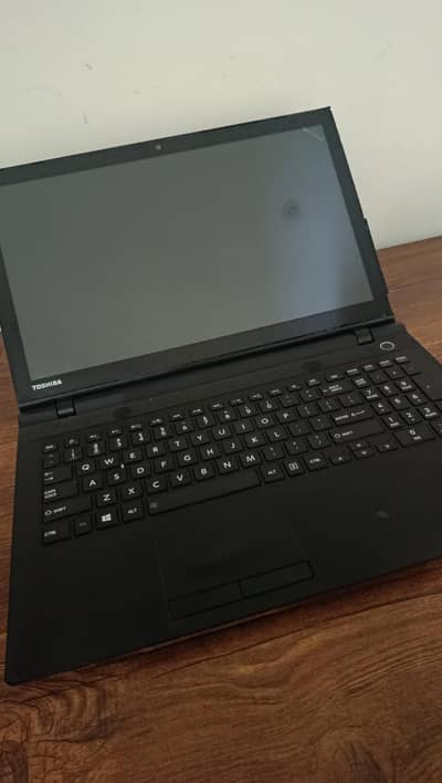 Toshiba laptop i3 5gen
