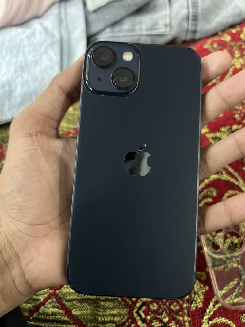 Apple iPhone 13 5