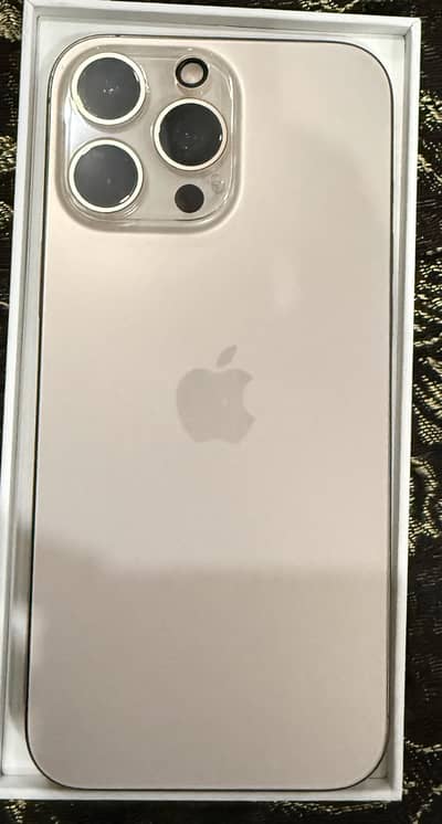 Apple iPhone 16 Pro Max Dessert titinium