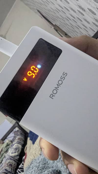 ROMOSS 40000 mAh powerbank