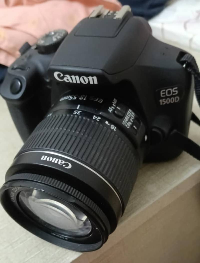CANON EOS 1500D 0