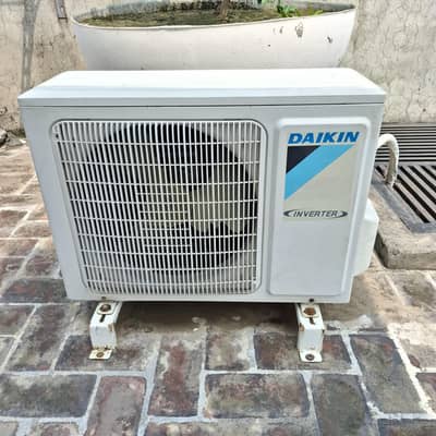 daiken ac good condition good working