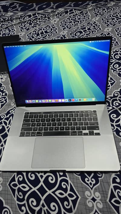 macbook pro 2019 16" touchbar
