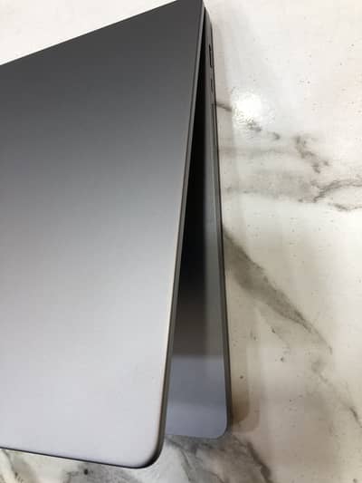 Apple MacBook Pro M1 Max | 32GB RAM | Powerful Editing & Gaming Machin