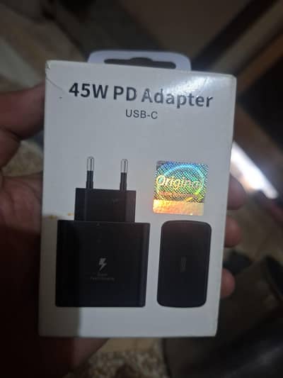 45 wat adapter original 100 persan . block coler