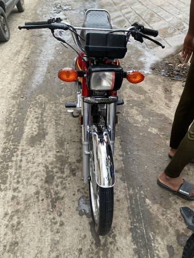 Honda 125 like new