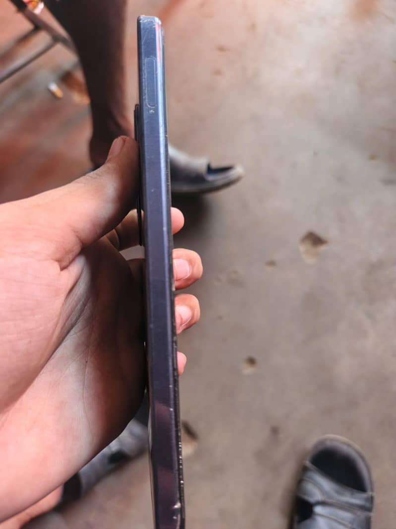 OPPO A60 1