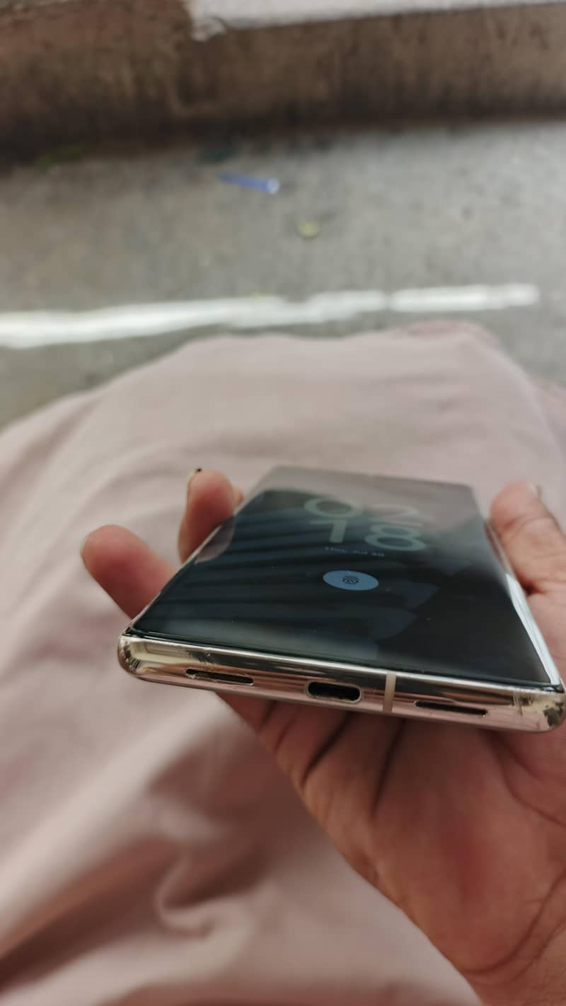 Google pixel 7 pro 4