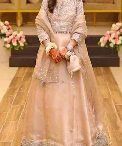 lengha choli urgent for sell price 6k small size condition 10/10