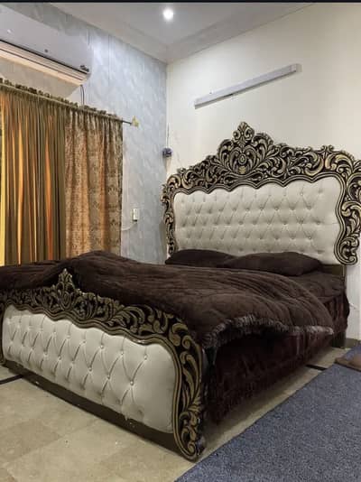 selling my new bed due to shifting