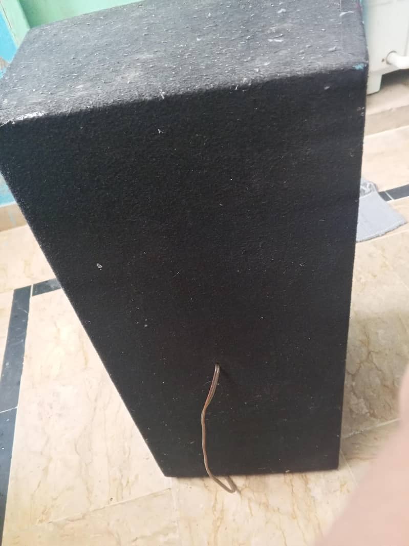 two piece speaker set 2