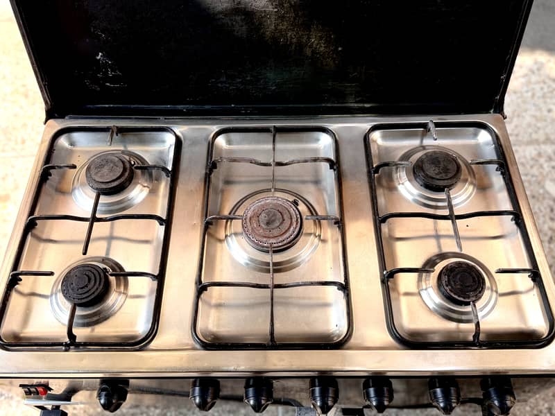 Cooking range 1
