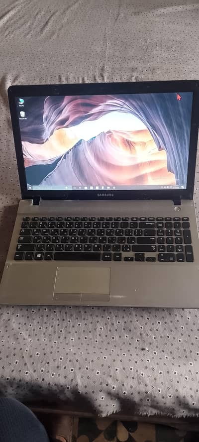 Samsung laptop in good condition no any repair All orignal