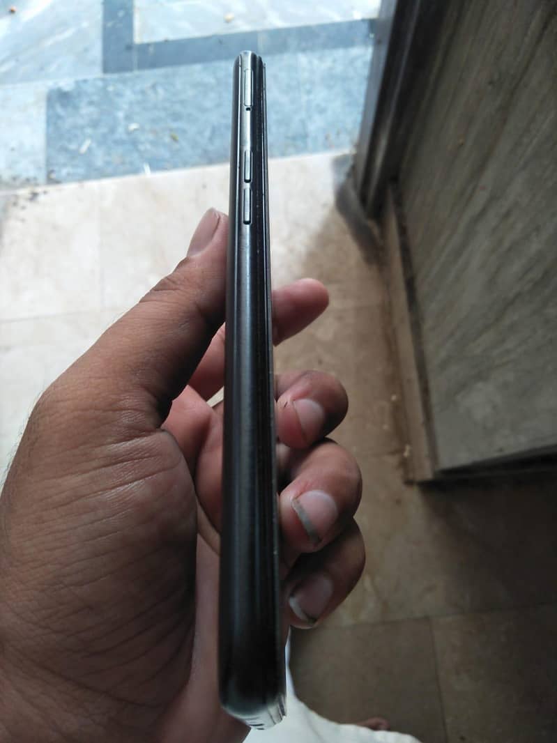 OPPO A76 3