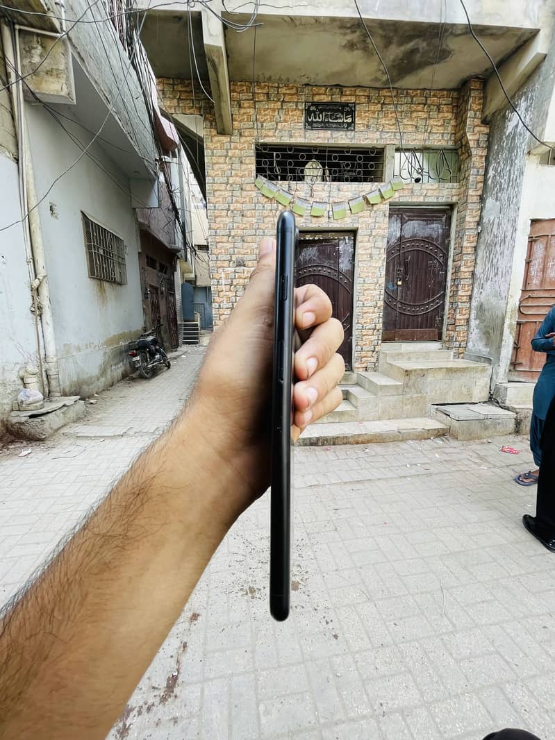 Apple iPhone 7 Plus 4