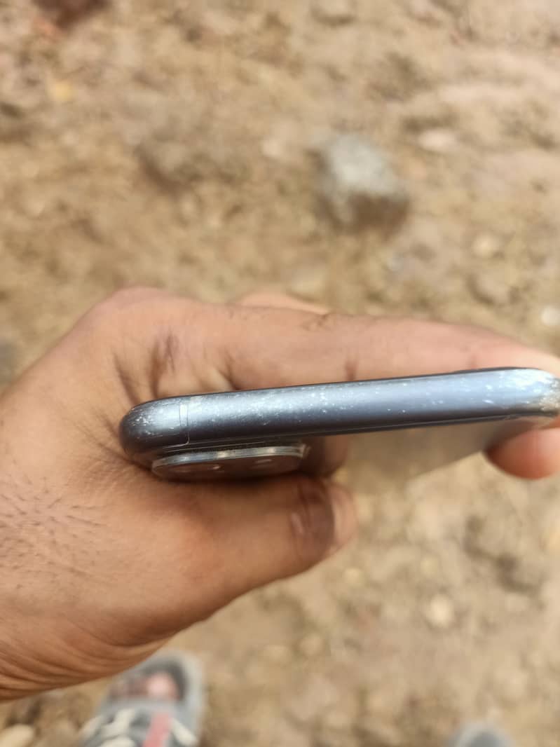 Apple iPhone 11 1