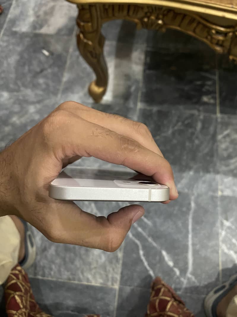 Apple iPhone 12 3