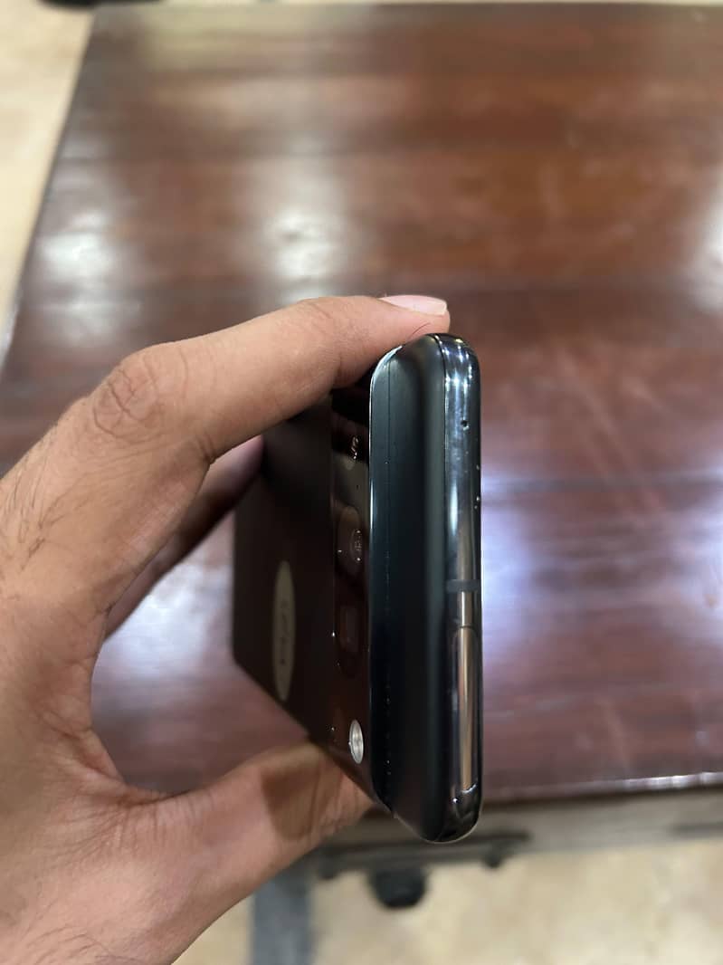 Google Pixel 8 Pro 2